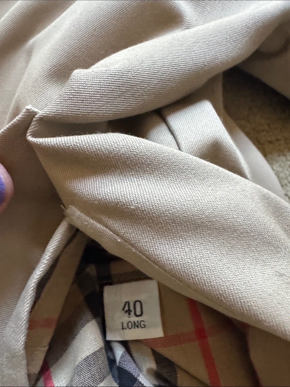 Burberry Beige Trench Coat with Check Lining - Picture 7 of 9